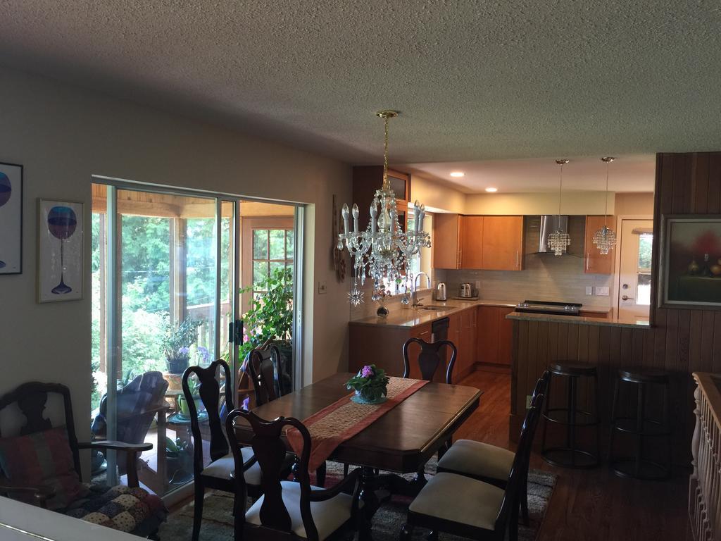 Garden Bridge House Villa Sechelt Exterior foto