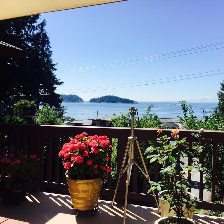 Garden Bridge House Villa Sechelt Exterior foto