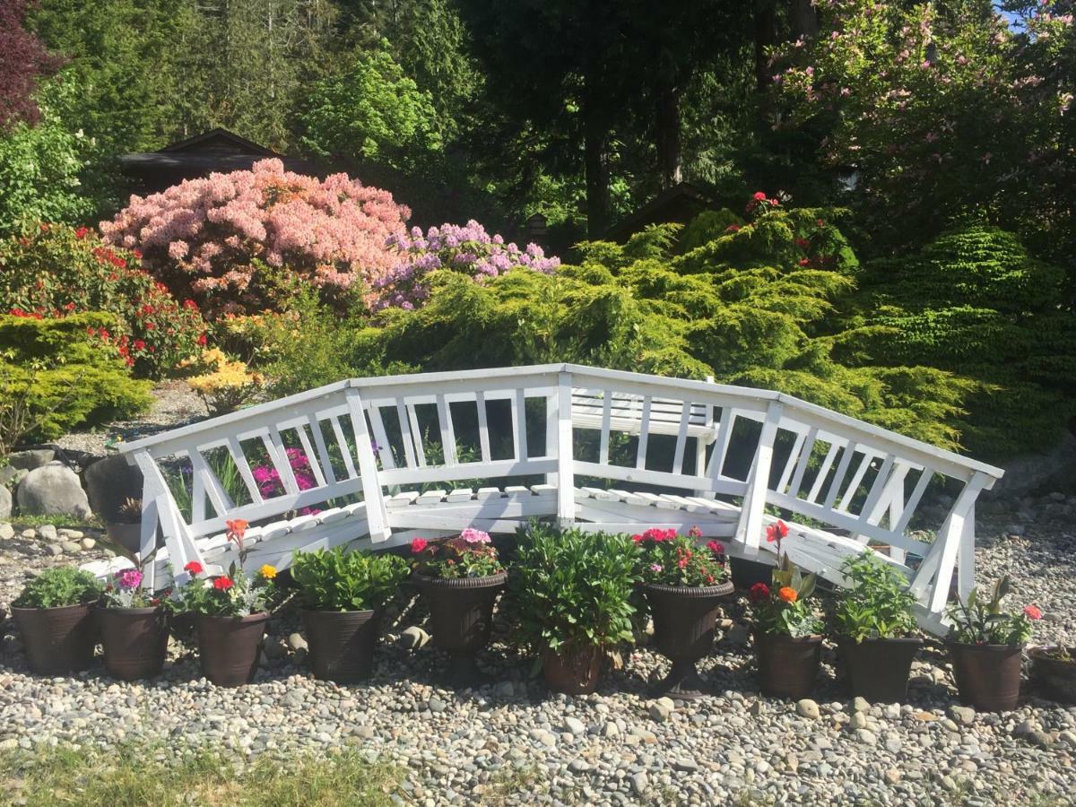 Garden Bridge House Villa Sechelt Exterior foto